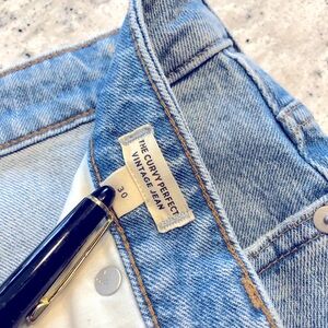 Madewell Curvy Perfect Vintage Jeans.